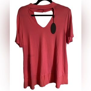 NWT Cupio Top V neck Coral Large 95% Viscose & 5% Spandex